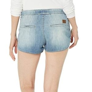 Roxy Shorts - Roxy shorts Roxy Shorts - Roxy shorts